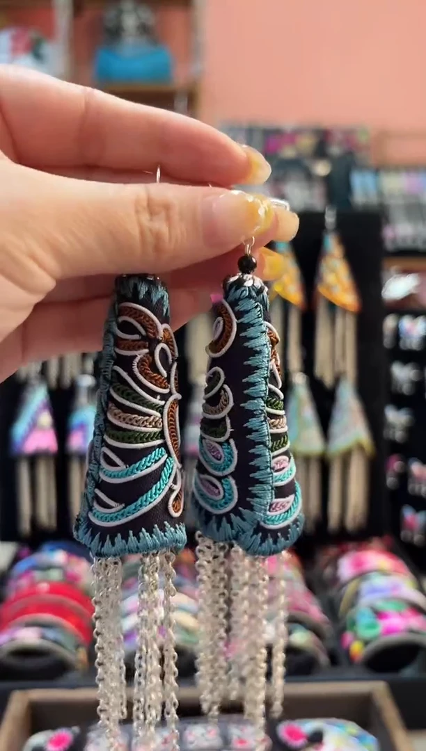 织绣爱**静艺枝独绣老绣饰品183