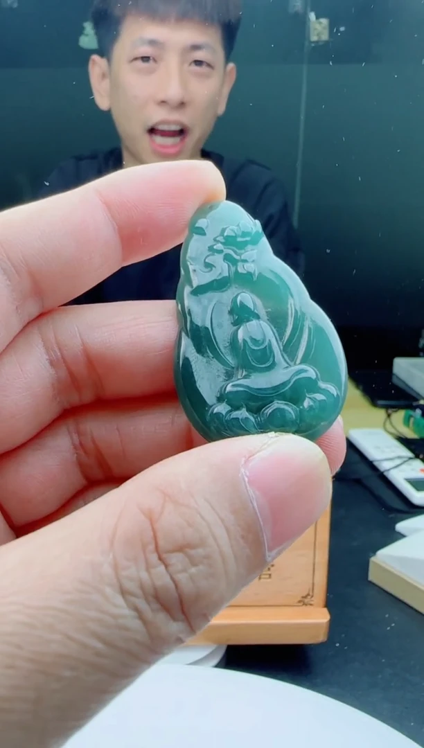 【闪购商品】翡翠颈饰未镶嵌111111111111