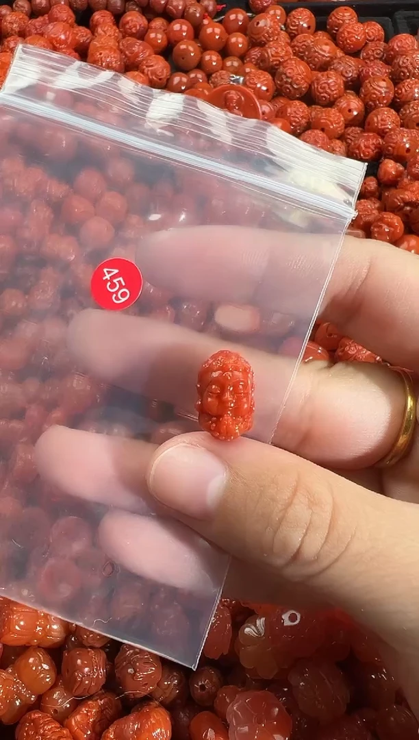 颈饰未镶嵌南红玛瑙1