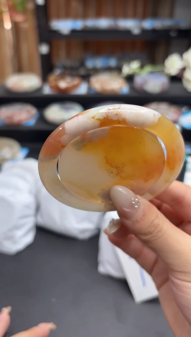 未镶嵌手镯石英质玉A62(56圈赠送镯心)