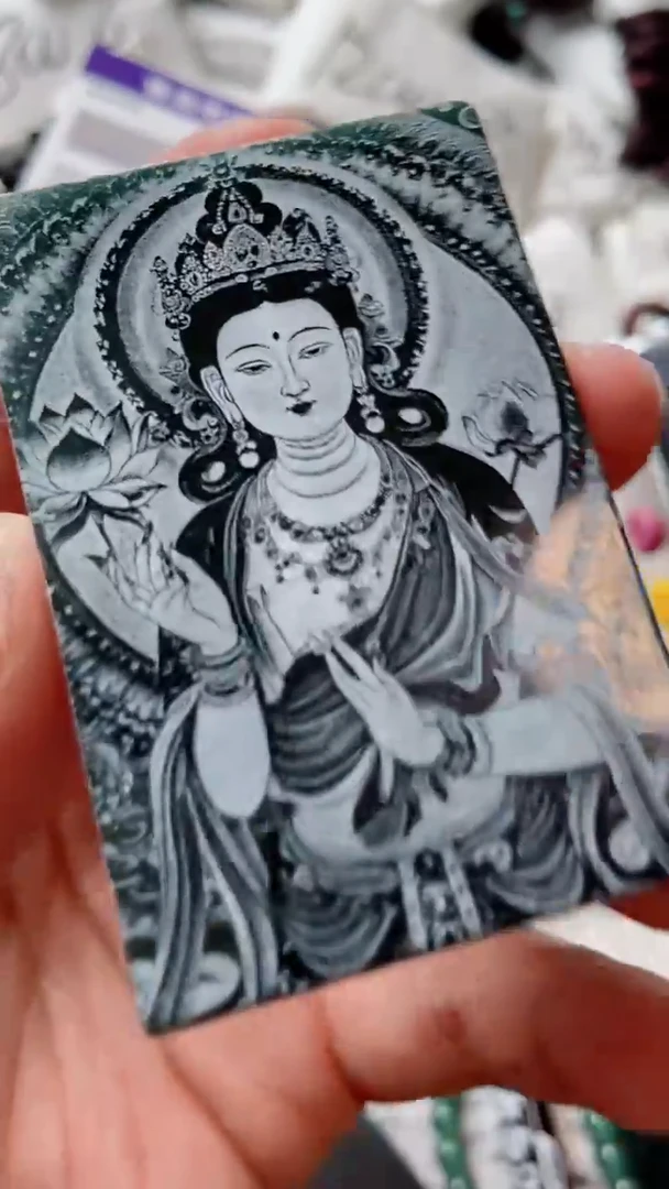 颈饰未镶嵌翡翠马