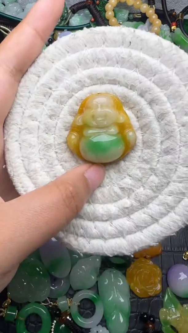 颈饰未镶嵌翡翠缅甸翡翠吊坠