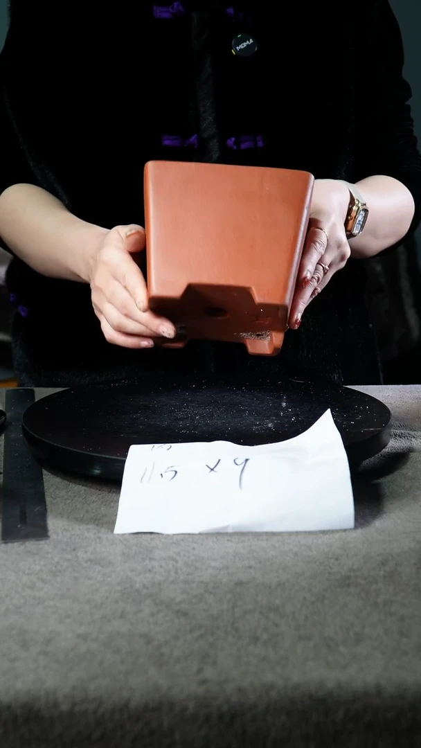 宜兴紫砂小花盆盆