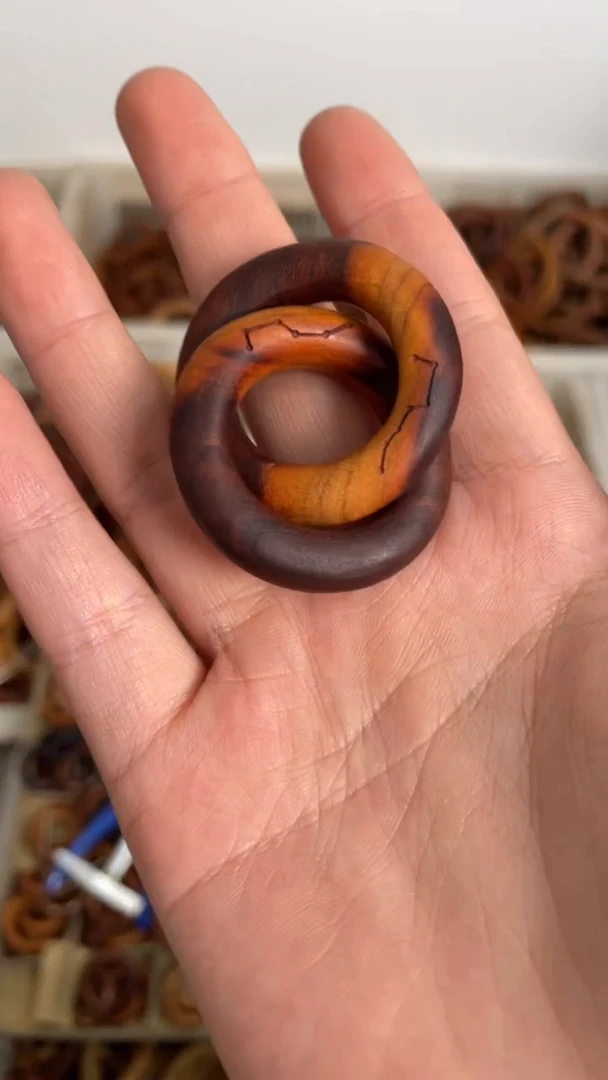 【闪购商品】木桃木刻星小乾坤圈