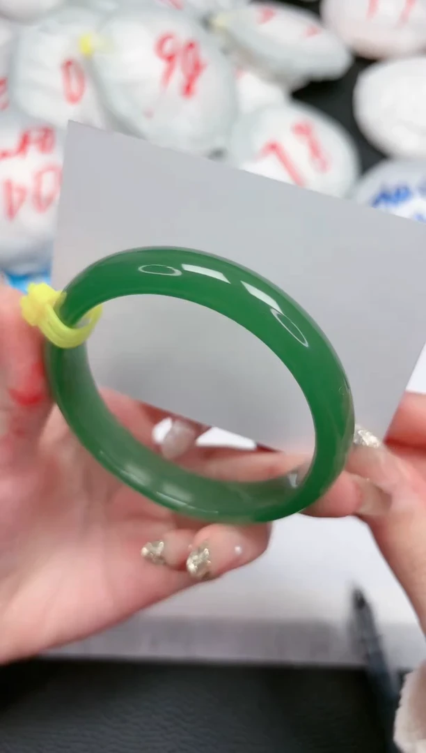 【闪购商品】石英质玉手镯未镶嵌151-60.3