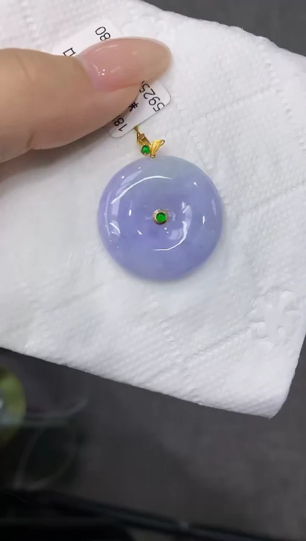 翡翠18K金镶嵌颈饰111111111111