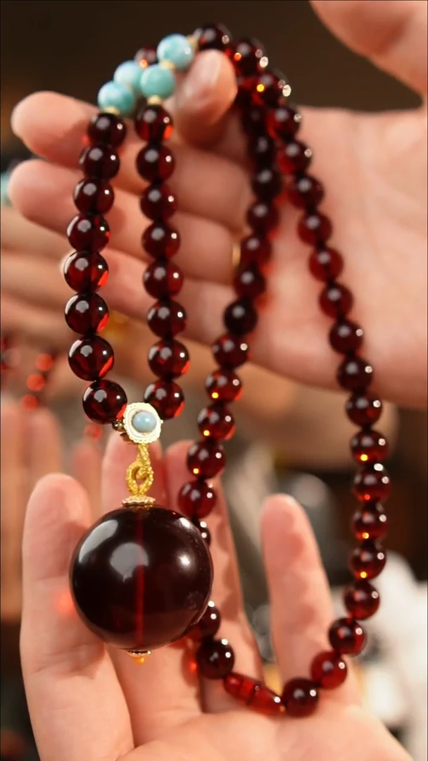 琥珀颈饰未镶嵌32+血珀项链