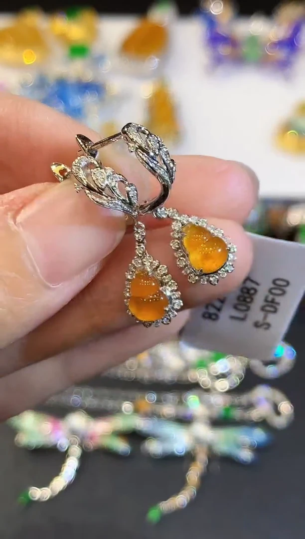 翡翠18K金镶嵌耳饰L0887多样性发其一