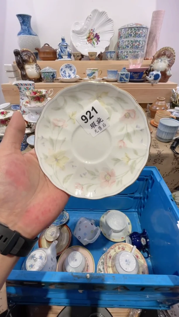 瓷片有***福脱金划痕不退换F921
