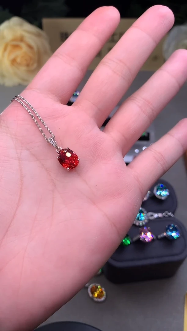 颈饰银S925镶嵌红色碧玺0101