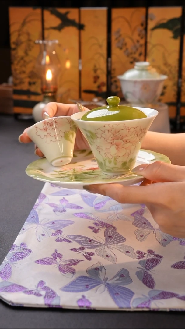 哈哈哈红红火火恍恍惚惚