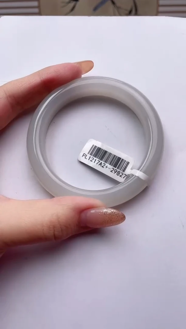 未镶嵌手镯和田玉57+