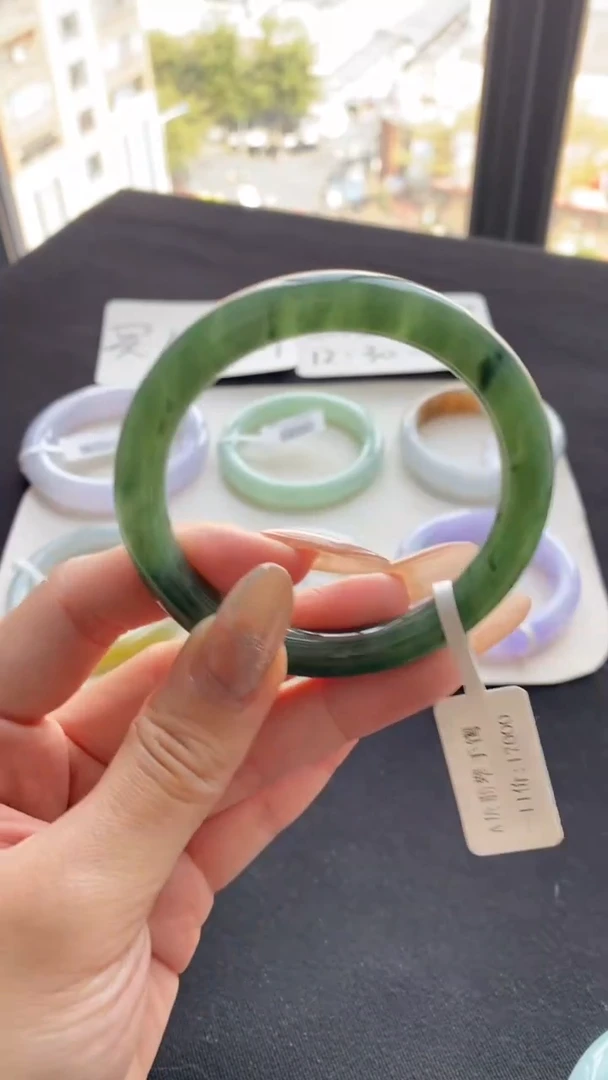 【闪购商品】翡翠手镯（圆镯）未镶嵌53.8圆条--不退不换