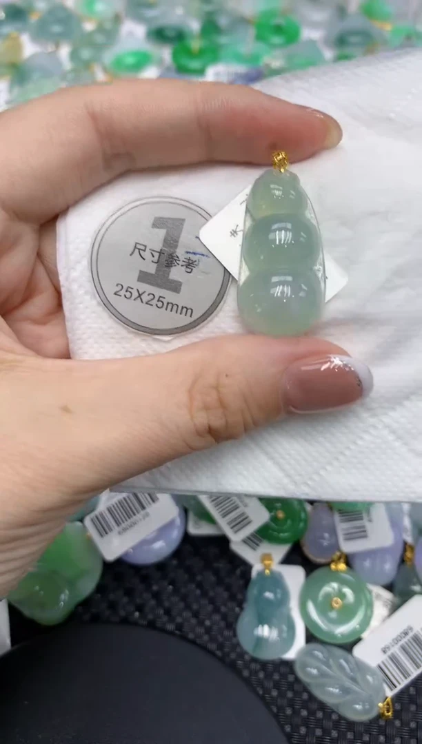 颈饰18K金镶嵌翡翠11111111
