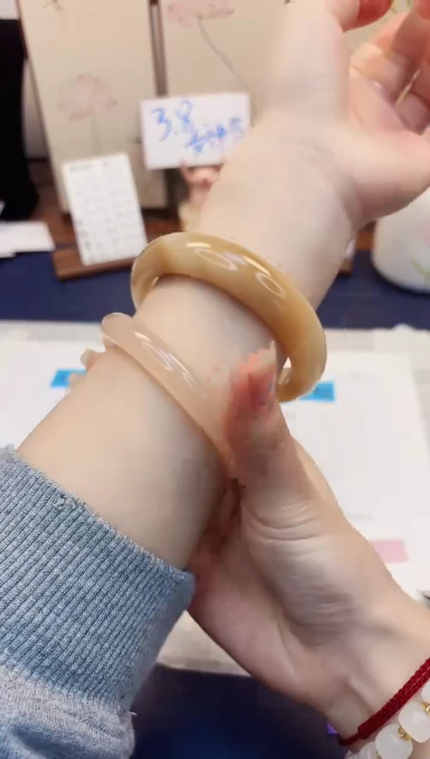 【闪购商品】石英质玉手镯未镶嵌82-财气镯-圈口60