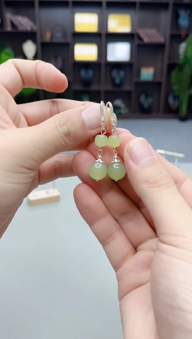 未镶嵌东陵石耳饰430000
