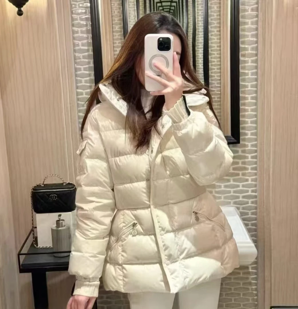 未使用 MONCLER 蒙口25年新款Barante白色轻薄款羽绒服【小蛮腰】