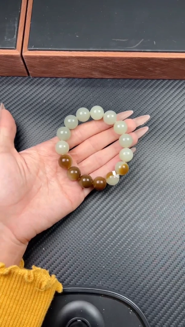 未镶嵌手串和田玉且末近矿二号矿微色差卡14J