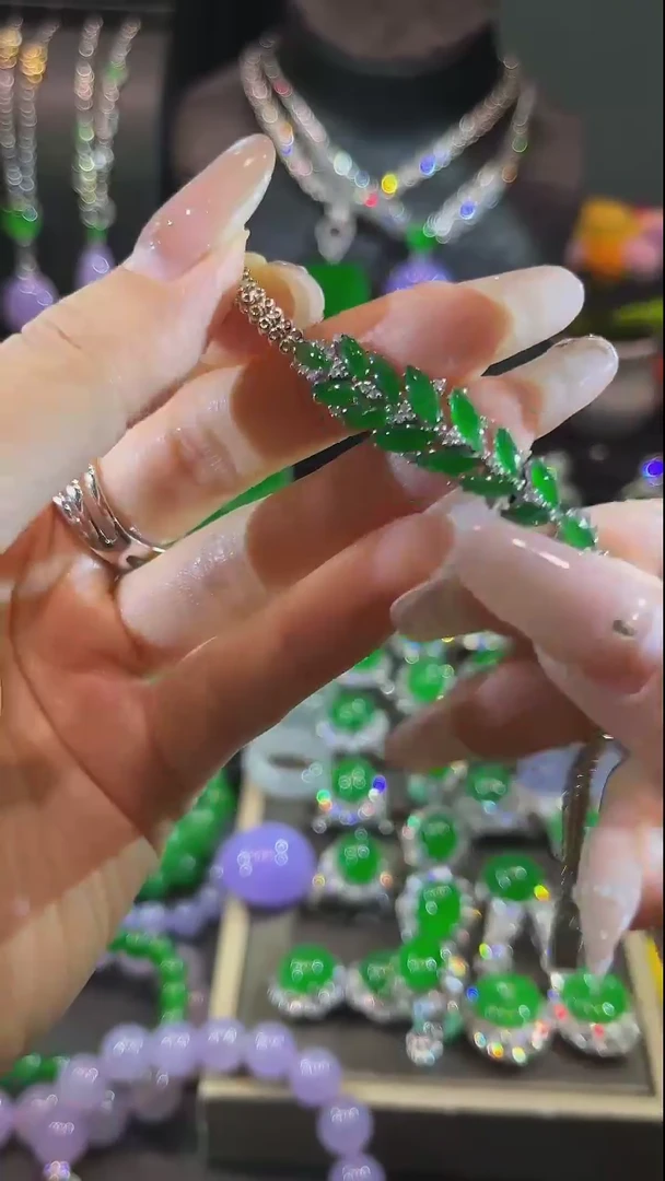 【闪购商品】翡翠手链18K金镶嵌手链