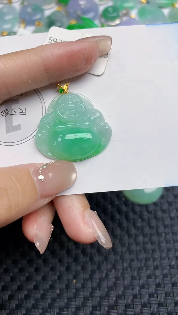颈饰18K金镶嵌翡翠 天然缅甸A货翡翠百元以上9元证书费自理