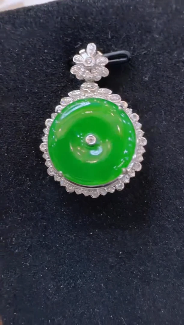 吊坠(不含链)18K金镶嵌翡翠多样性团购发一件
