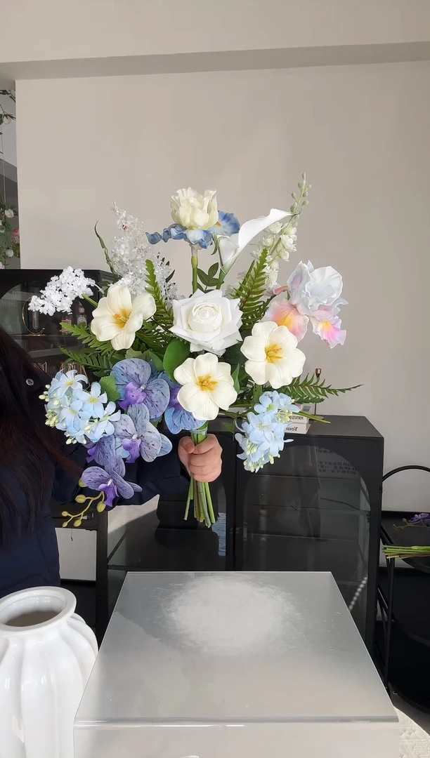 蓝色花束（不含花瓶）直播专属福利