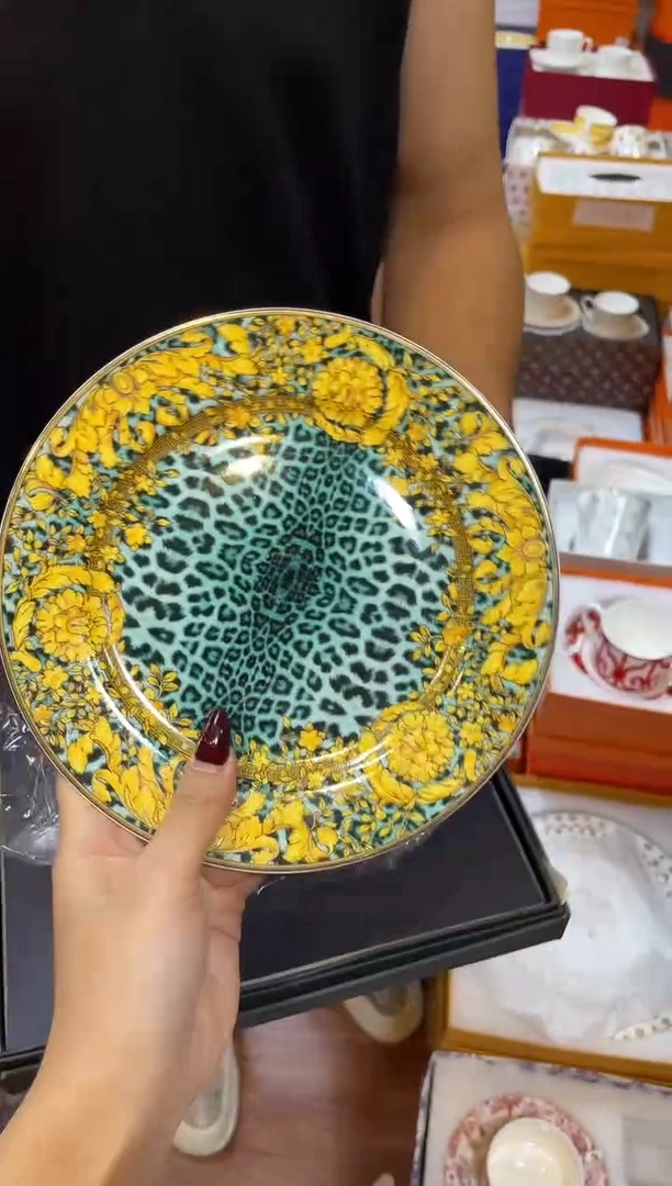 杯鸿辉家品牌瓷器，京东包邮！