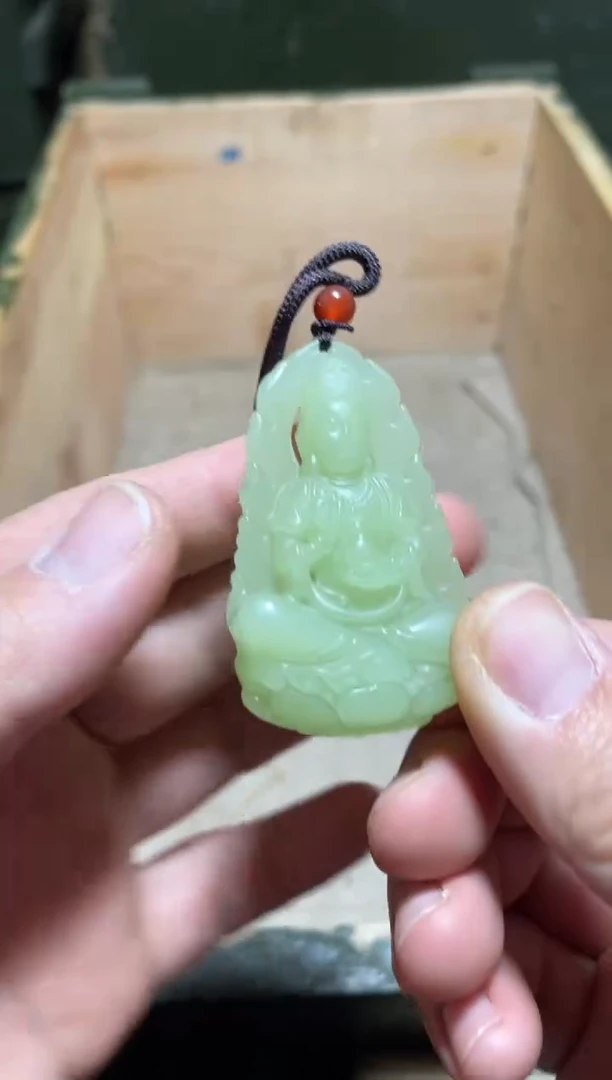 【闪购商品】镂空观音1件