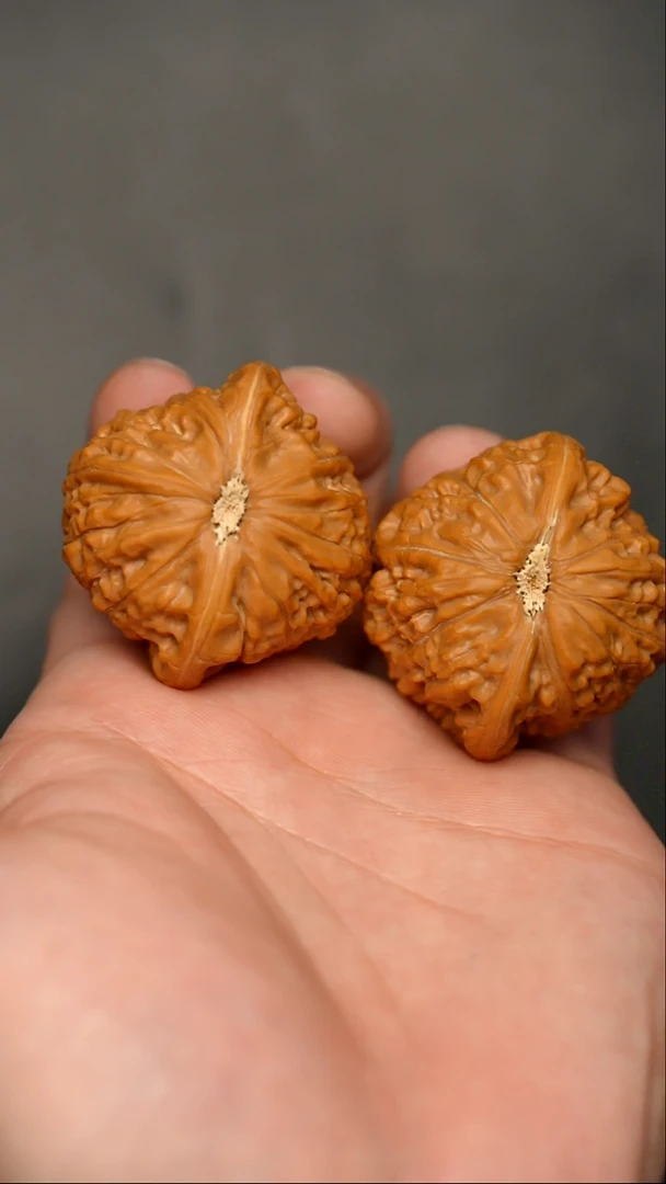 把件文玩核桃微修打底铁锤妹妹41