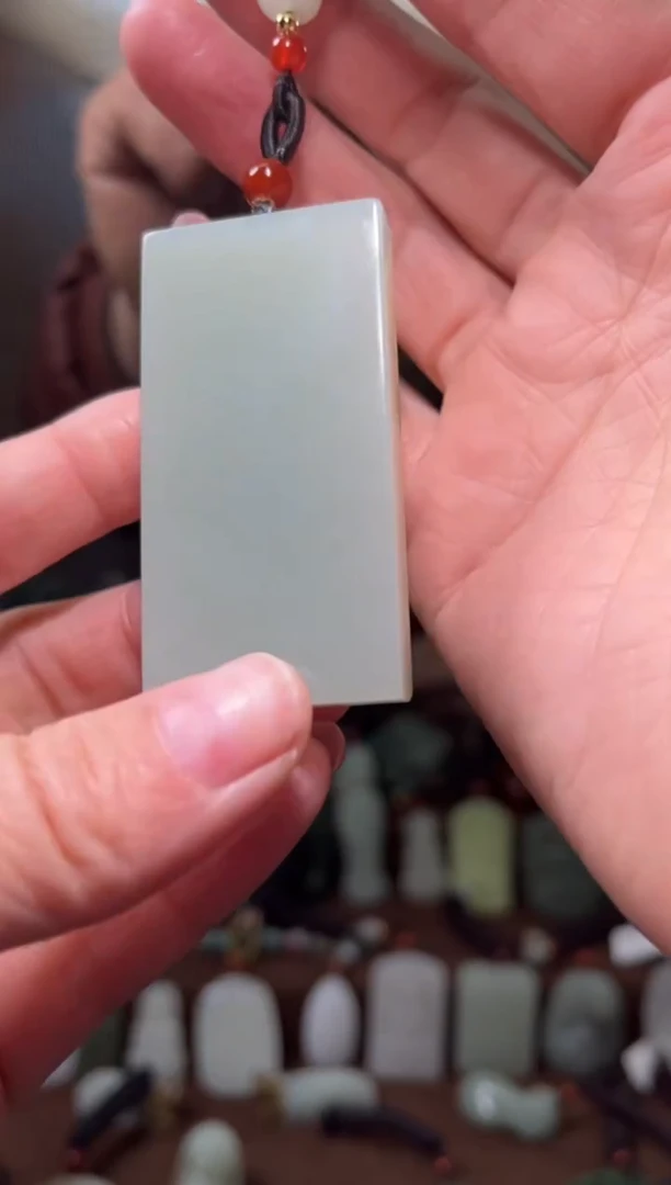 颈饰未镶嵌和田玉·