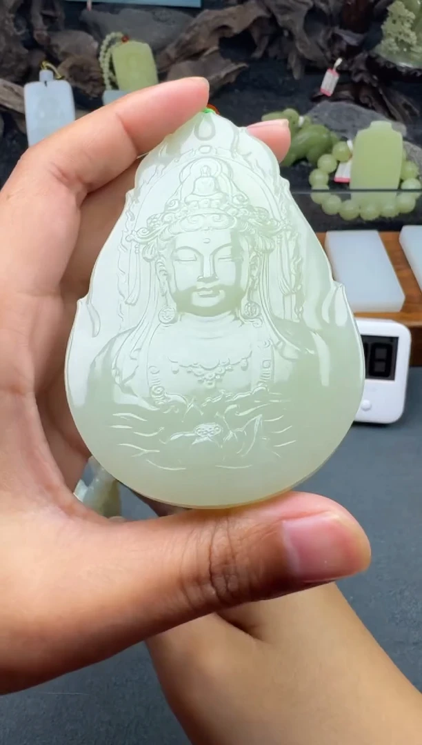 颈饰未镶嵌和田玉1
