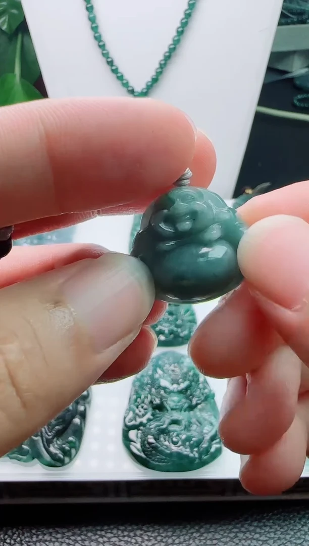 翡翠未镶嵌颈饰11111111111