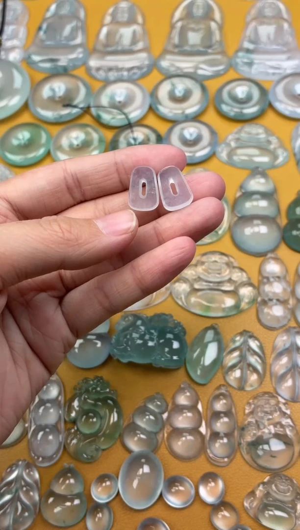 吊坠(不含链)未镶嵌翡翠75 方扣 14.9 10.6 4.1