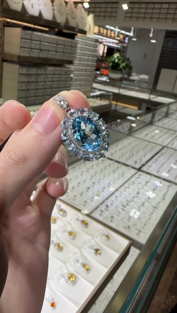 颈饰银S925镶嵌托帕石10*14mm设计款吊坠