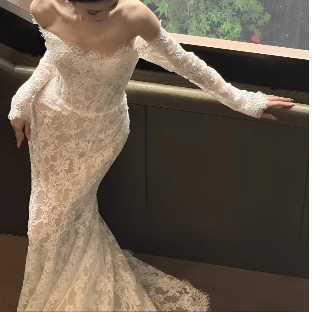 【唐芙缇】蕾丝鱼尾主纱一字肩长袖复古蕾丝法式影楼外景草坪新娘