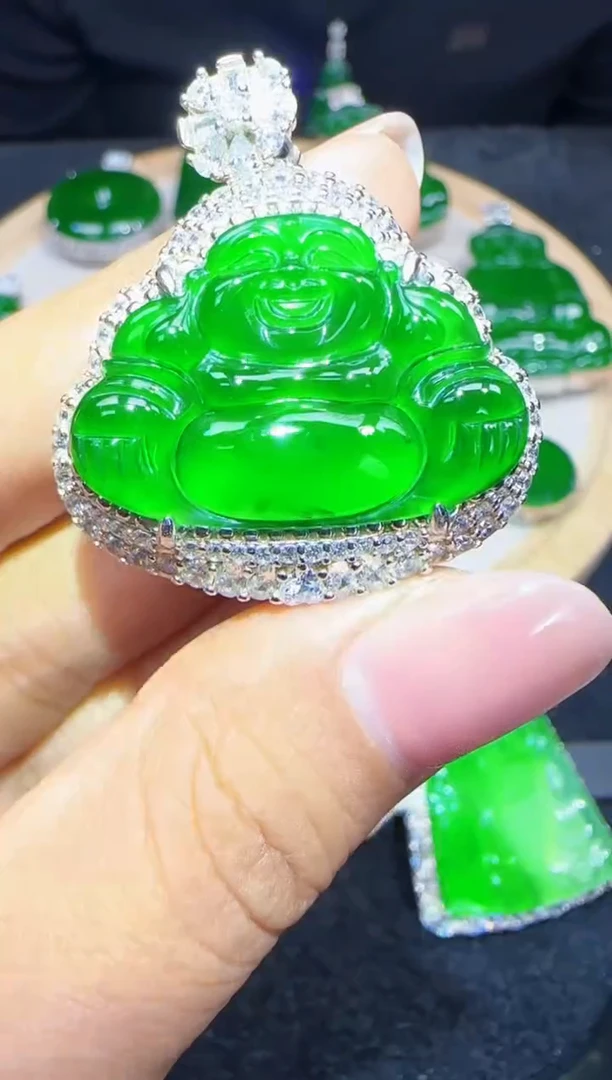 未镶嵌定制翡翠翡翠吊坠82