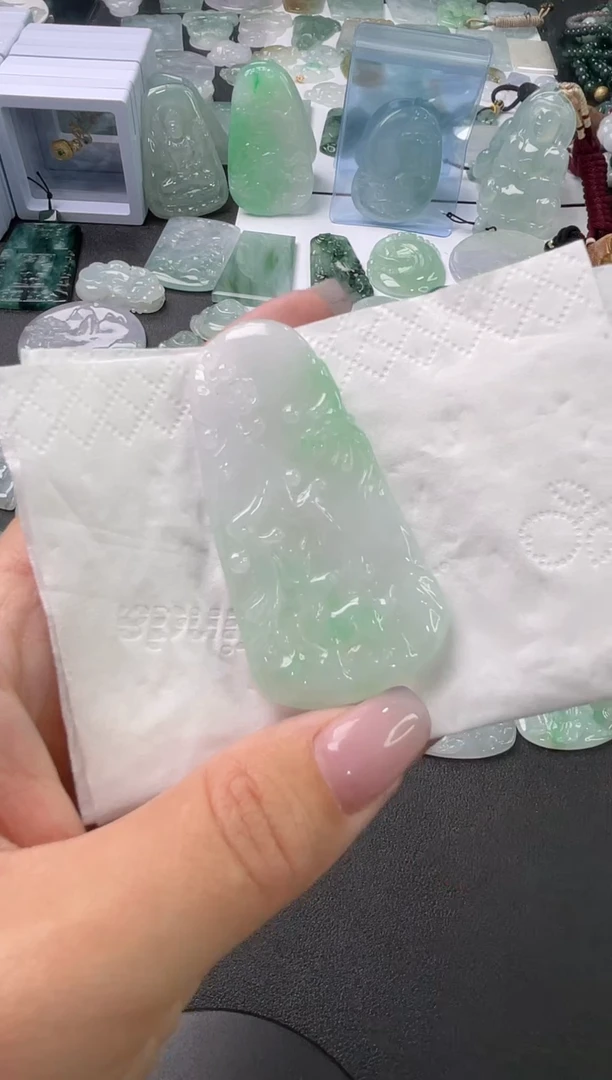 吊坠(不含链)未镶嵌翡翠1