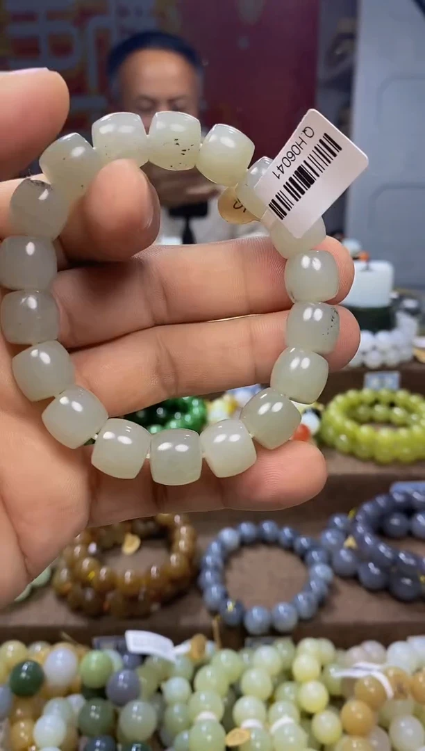 未镶嵌手链和田玉1