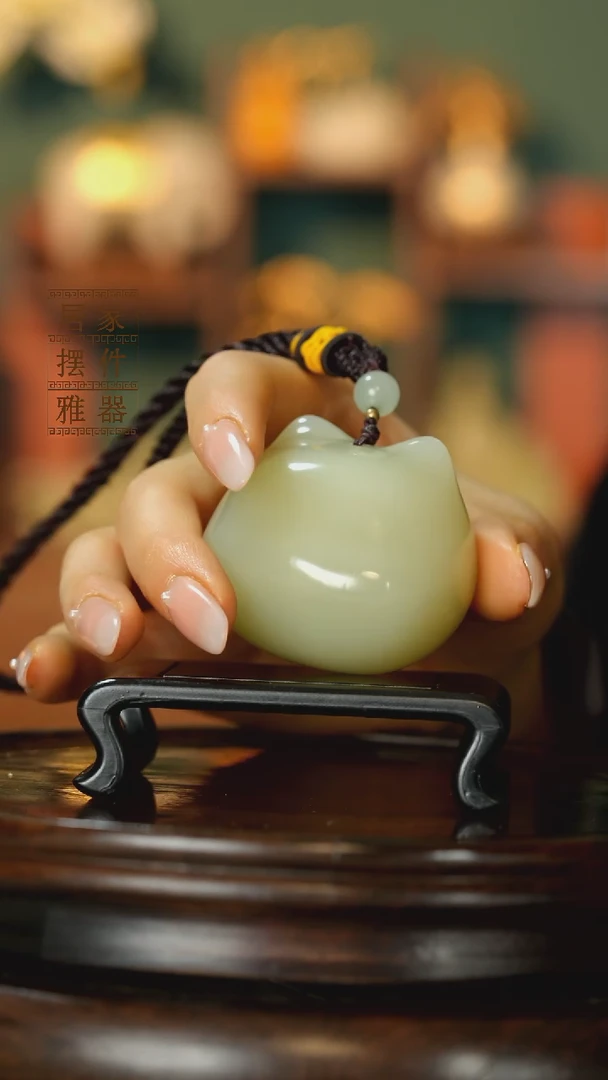 玉《纳福猫头》摆件