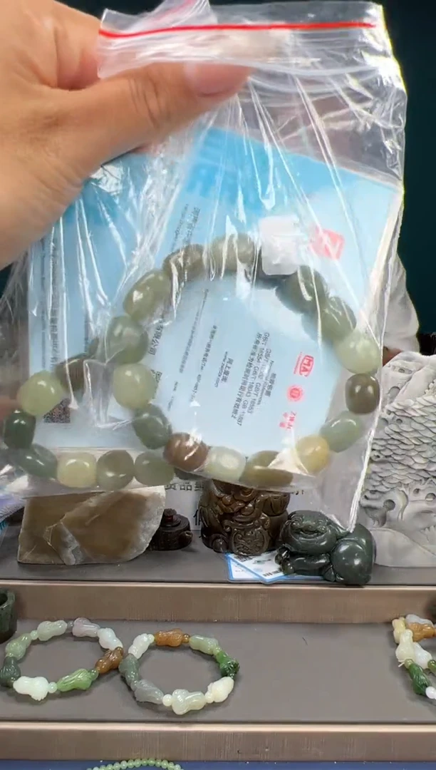 和田玉未镶嵌颈饰和田玉多样性发货拍一发一
