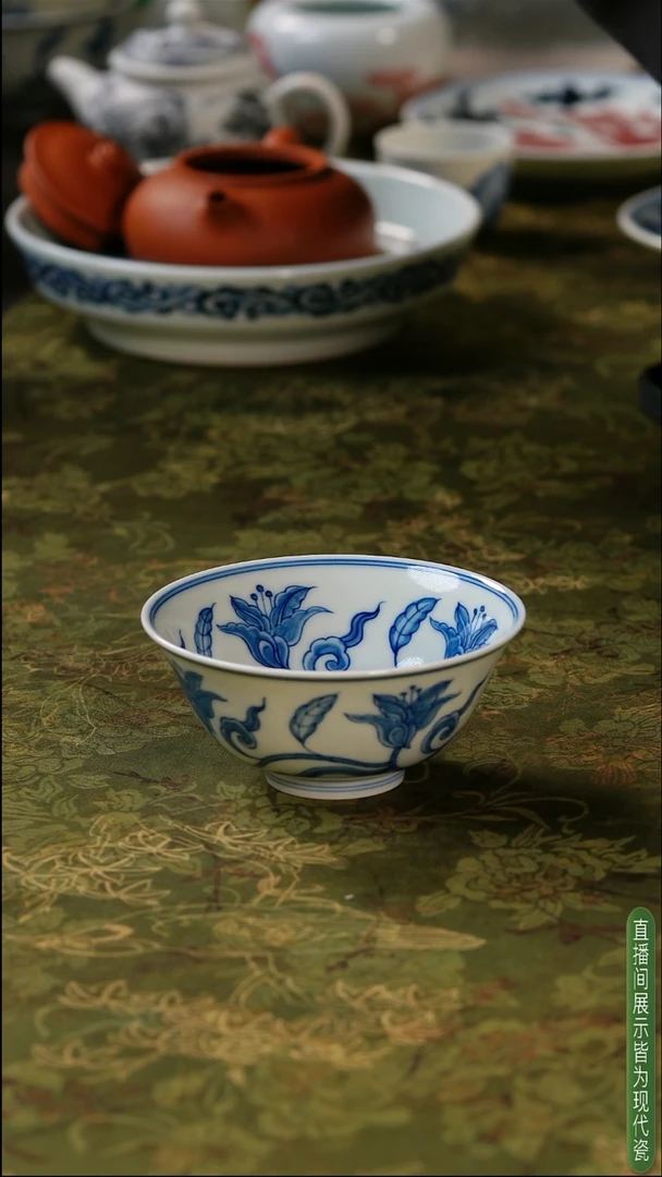 精品 青花萱草碗