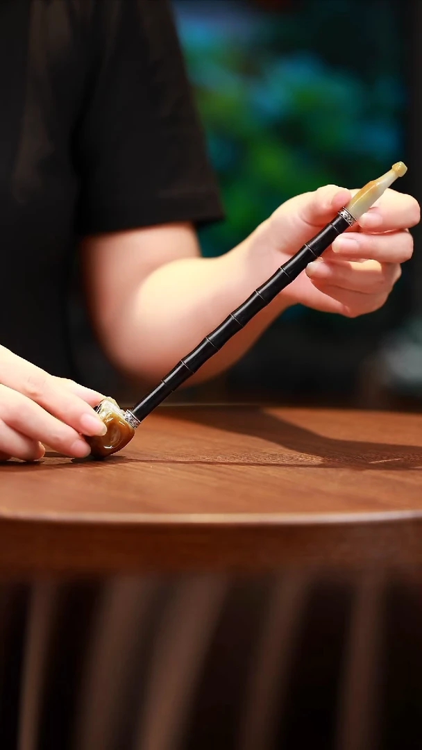 翡翠把件未镶嵌翡翠烟斗