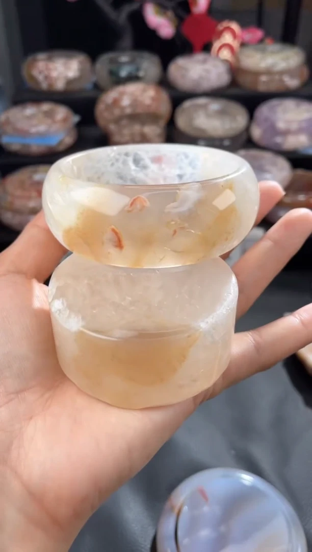 【闪购商品】石英质玉手镯未镶嵌65