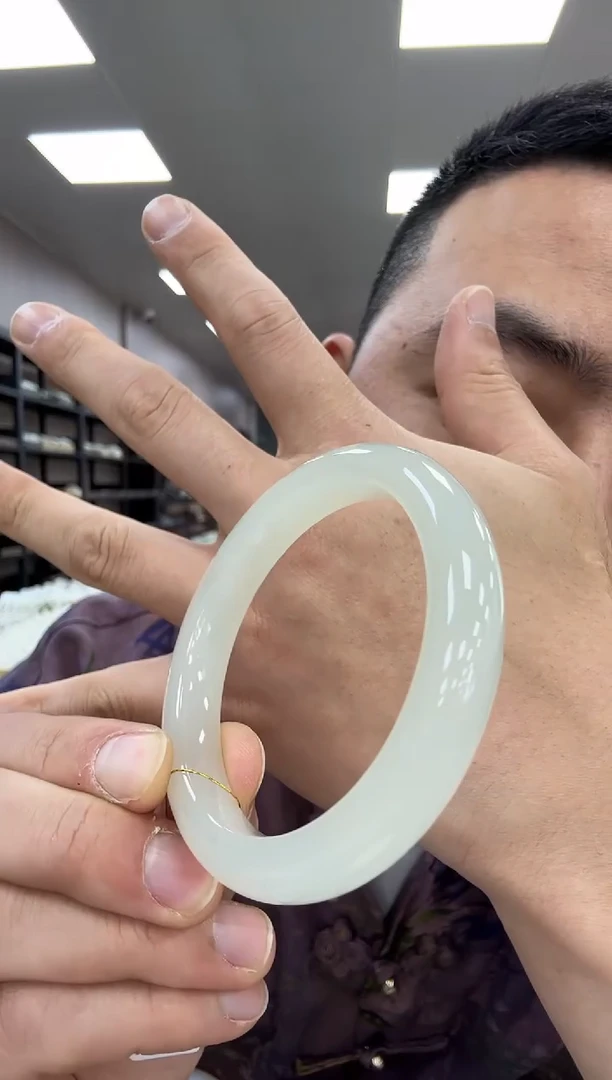 【闪购商品】和田玉手镯未镶嵌59  961