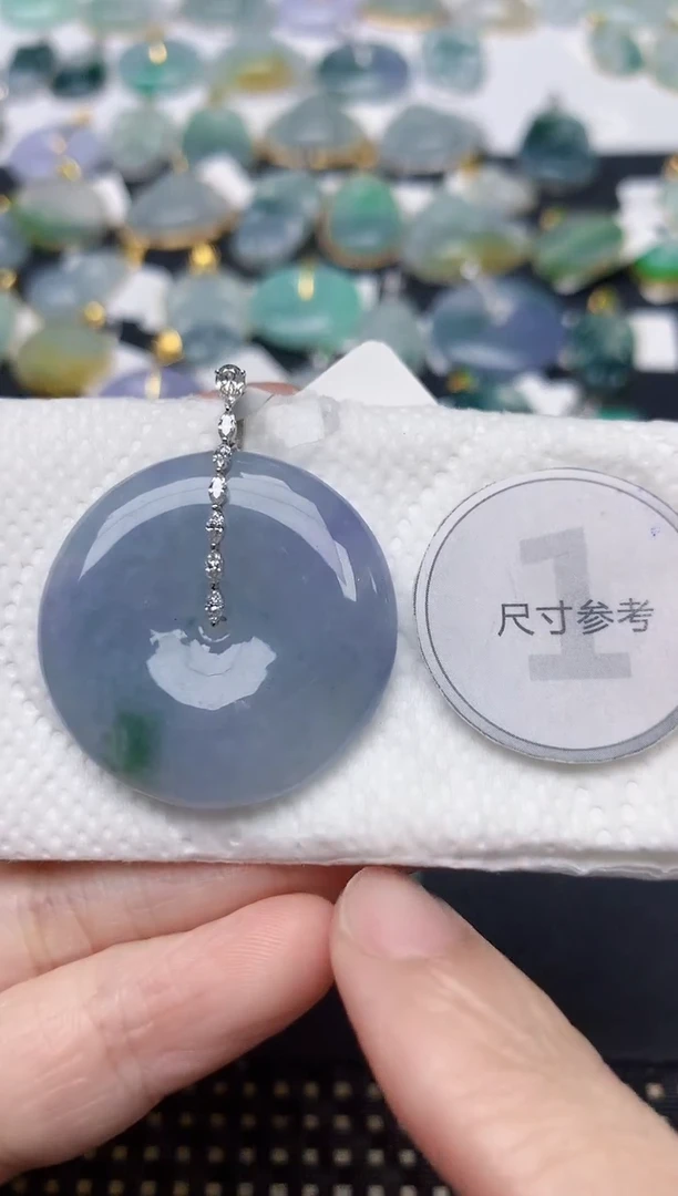 颈饰18K金镶嵌翡翠天然缅甸A货翡翠