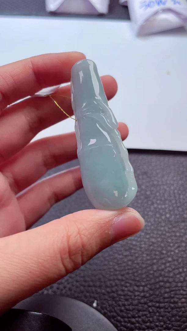 颈饰未镶嵌翡翠00008618