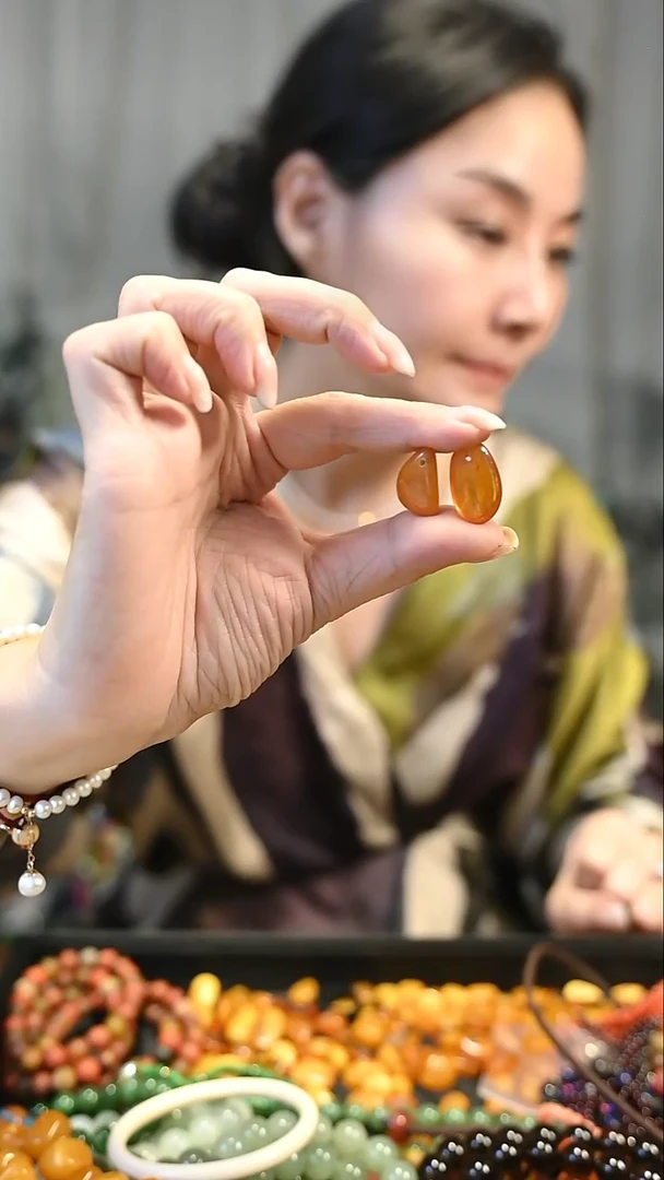 裸石琥珀未镶嵌嘿?定向 嘿