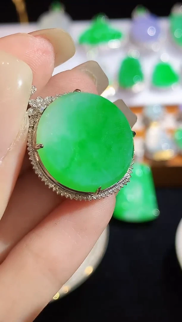 翡翠18K金镶嵌吊坠(不含链)AY多样性发其一