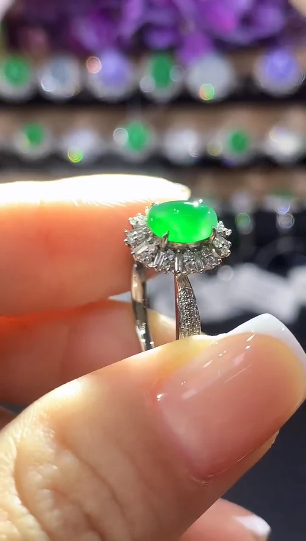 18K金镶嵌戒指翡翠A31