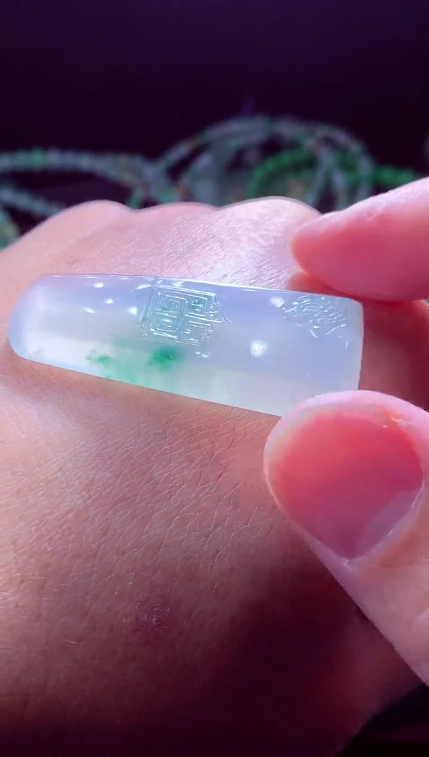 未镶嵌定制翡翠李*#翡翠毛货定制